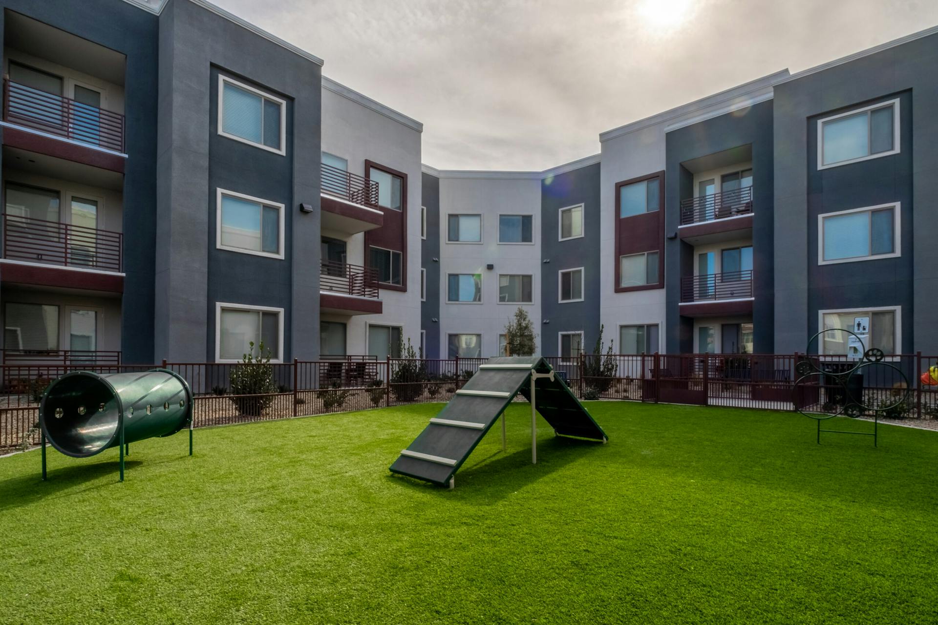 apartments with dog park in las vegas